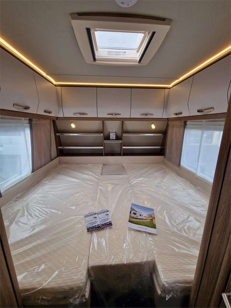 Foto 8 NUEVA CARAVANA ROSSINI 450 E FINEST EDITION  - CALIDAD ALEMNA - 