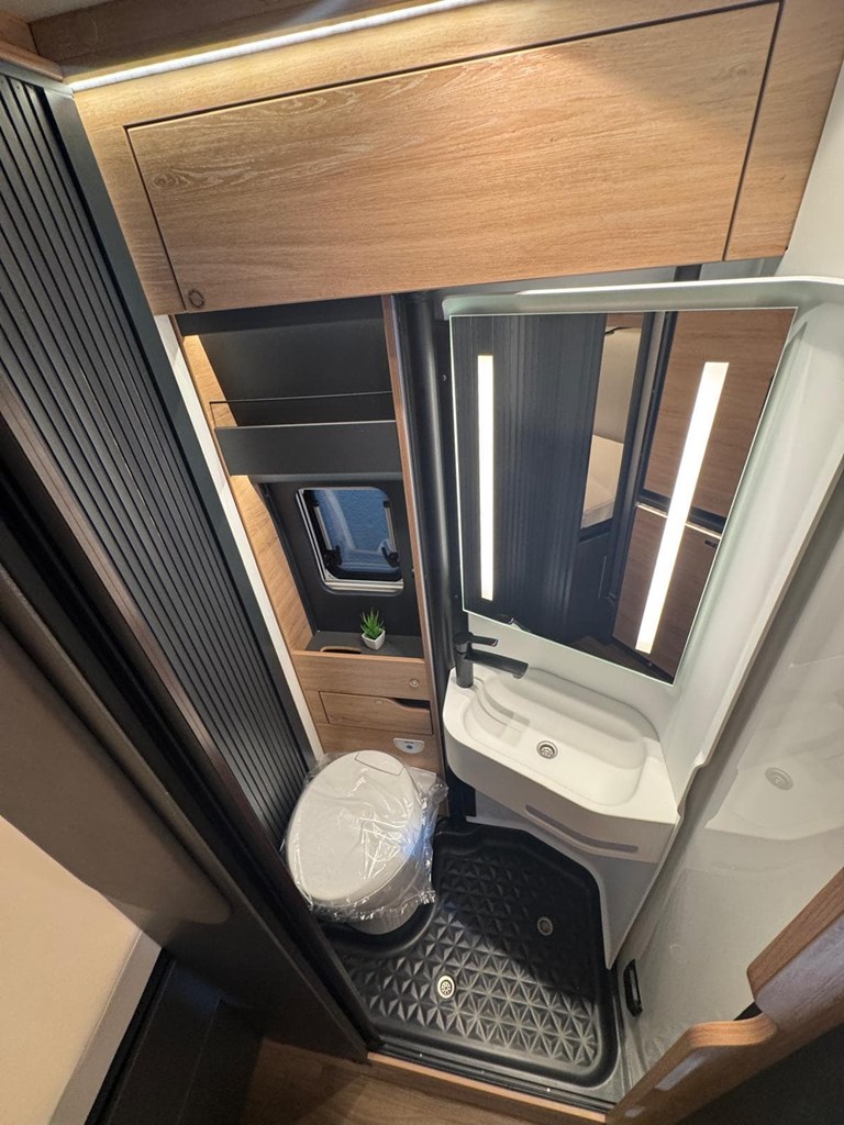 Foto 8 NUEVA Y RENOVADA KNAUS BOXLIFE 600DQ PLATINUM SELECTION 2026