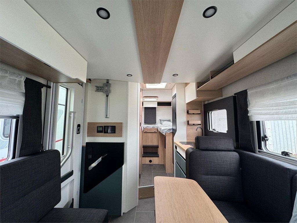 Foto 3 NUEVO MODELO DE PILOTE ATLAS A690GJ 