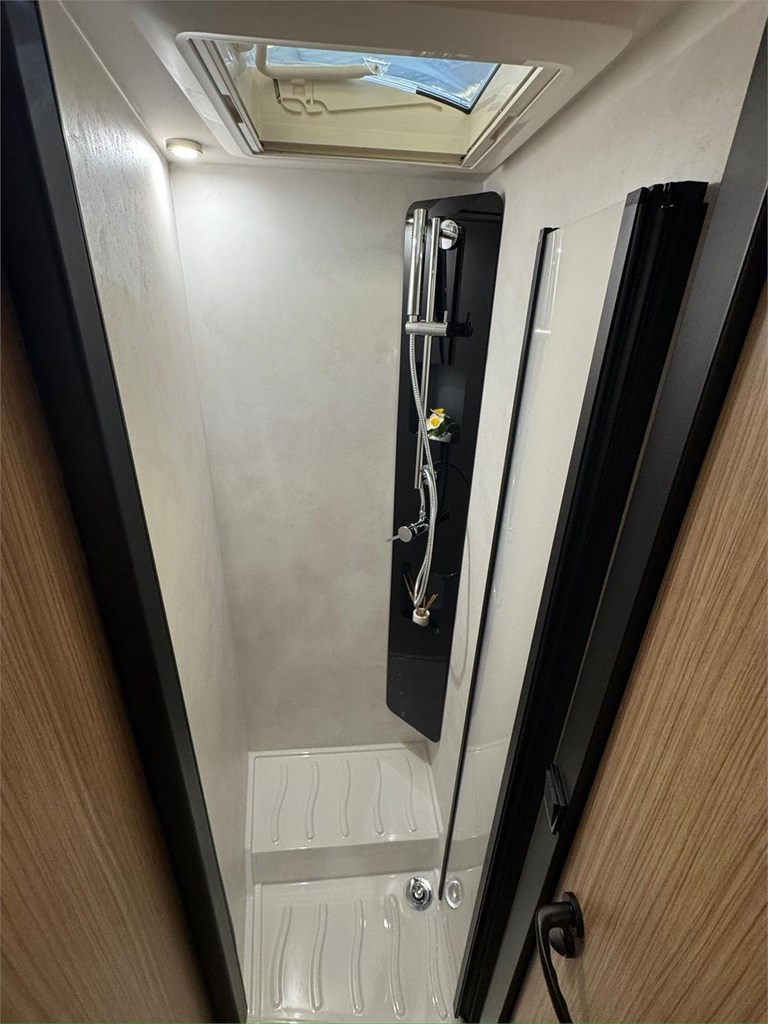 Foto 8 NUEVO MODELO PILOTE P740 FGJ EVIDENCE 