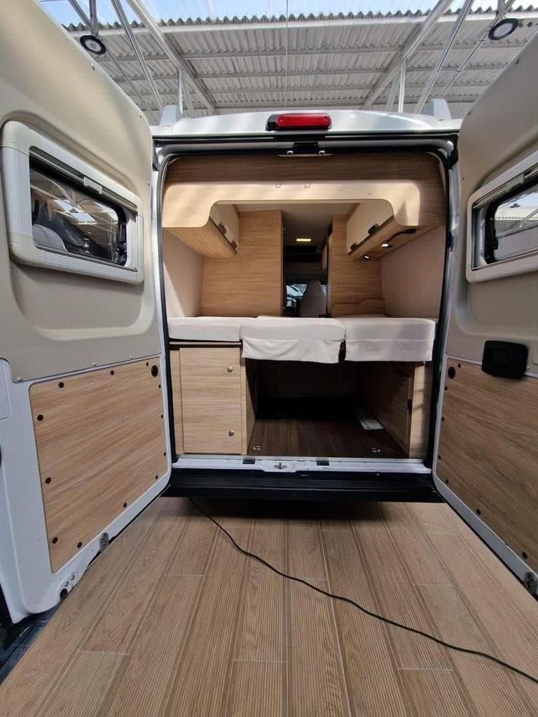 Foto 8 OCASIÓN - KNAUS CON TECHO ELEVABLE
