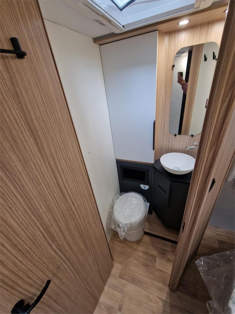 Foto 10 PILOTE P720FC EVIDENCE EN ASTURIAS 