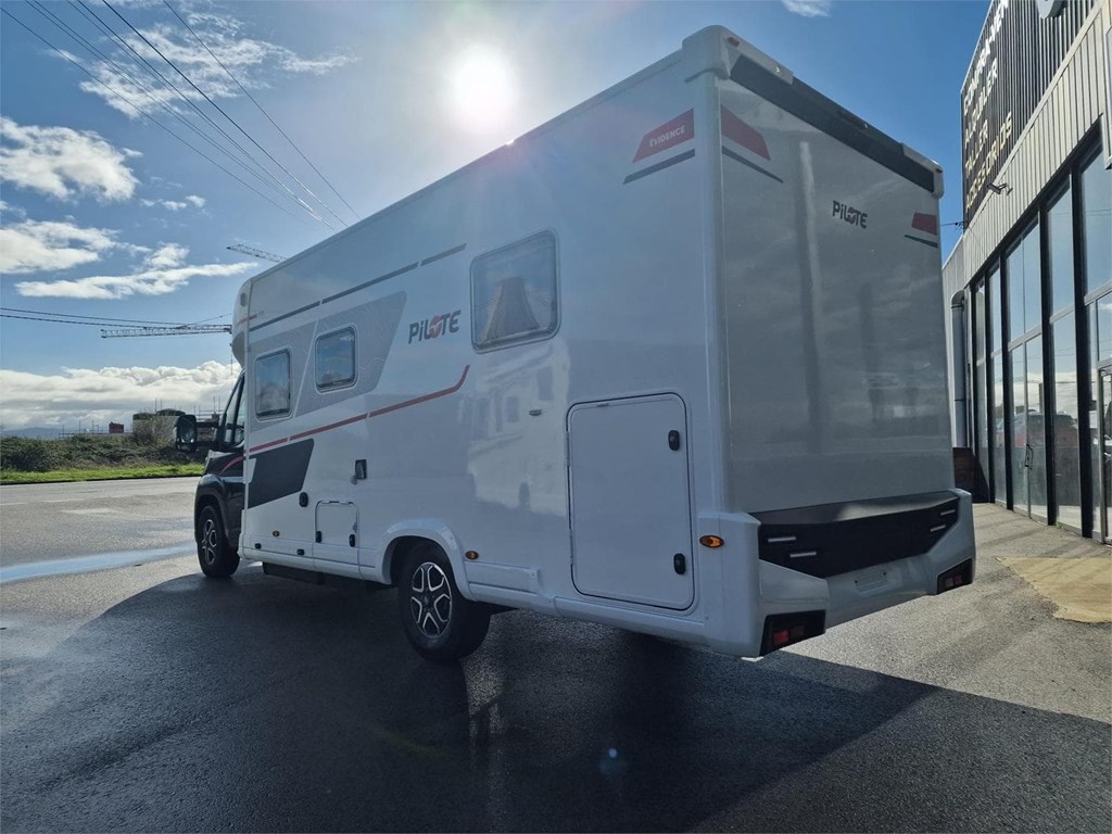 Foto 11 PILOTE P720FC EVIDENCE EN ASTURIAS 