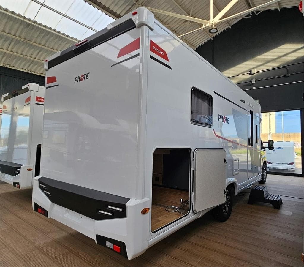 Foto 12 PILOTE P740 FC EVIDENCE CAMA ISLA EN ASTURIAS