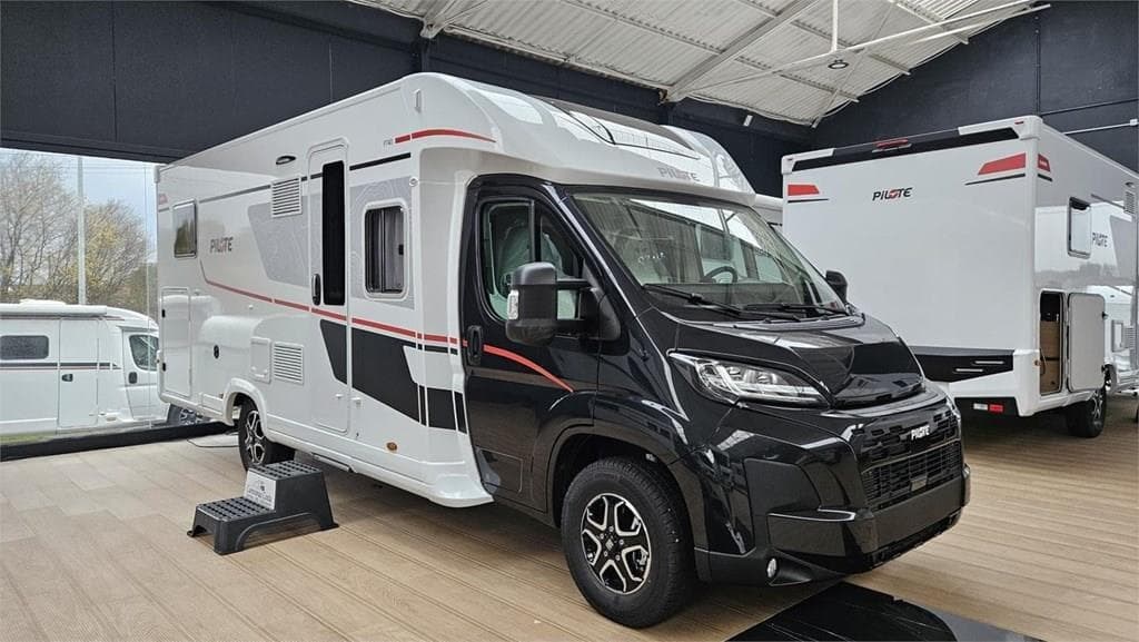 Foto 1 PILOTE P740 FC EVIDENCE CAMA ISLA EN ASTURIAS