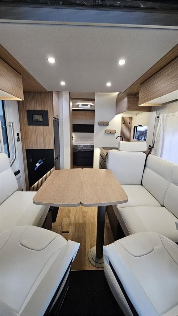 Foto 3 PILOTE P740 FC EVIDENCE CAMA ISLA EN ASTURIAS