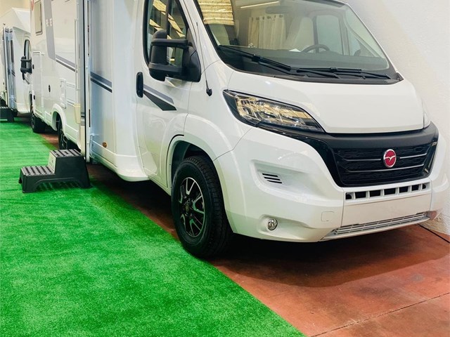 PILOTE P746 GJ EXCLUSIVE EDITION 