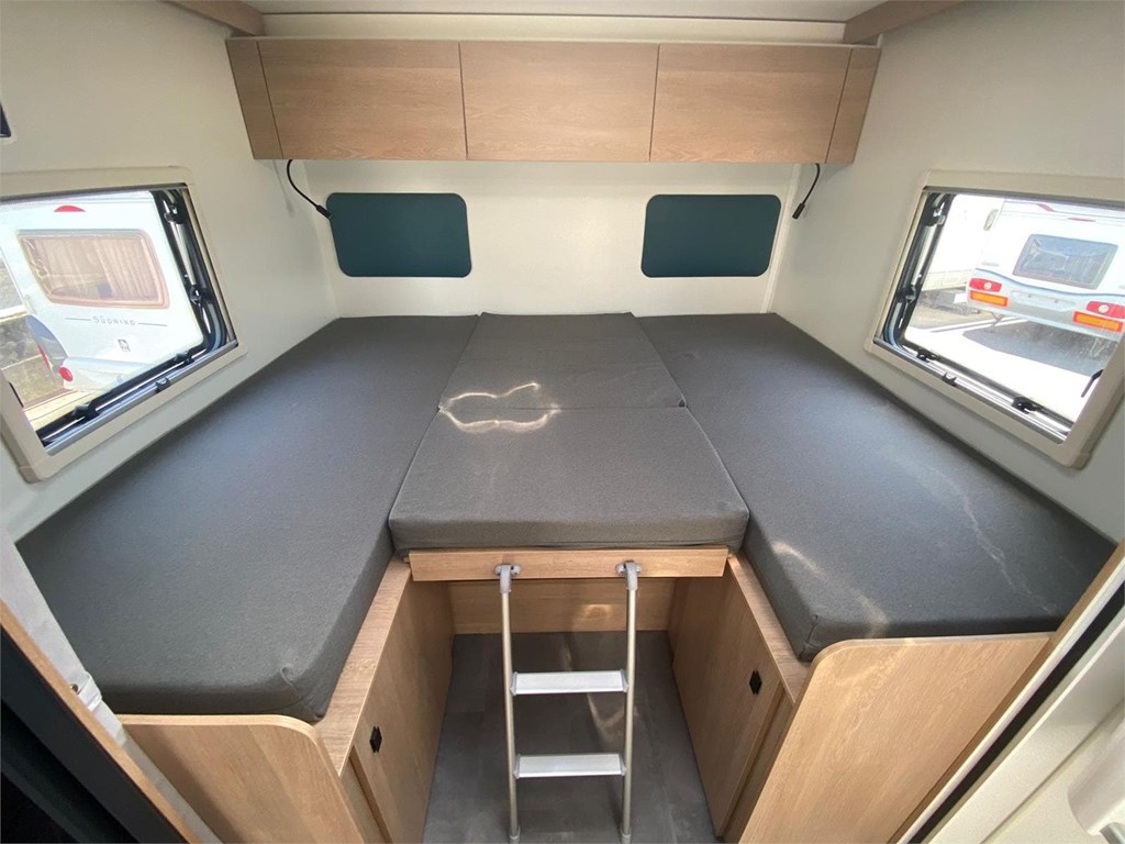 Foto 4 RE ESTRENO AUTOCARAVANA JOA 75T BY PILOTE - EN ASTURIAS -
