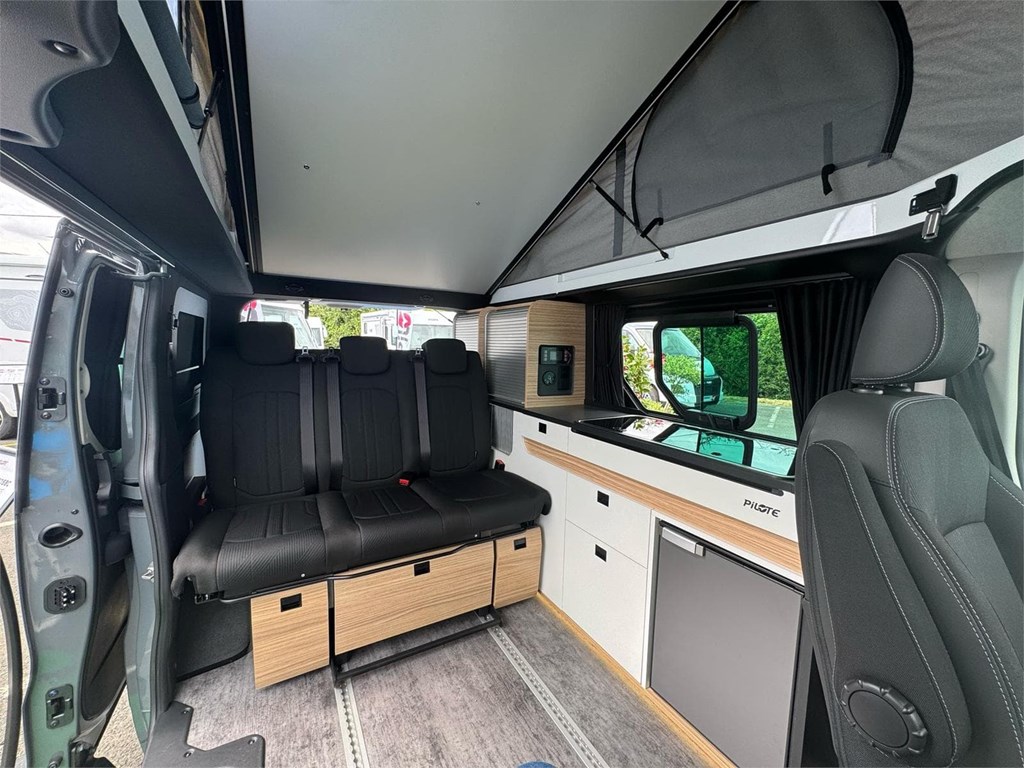 Foto 4 RESERVA TU CAMPER PILOTE EVIDENCE CV505BC  