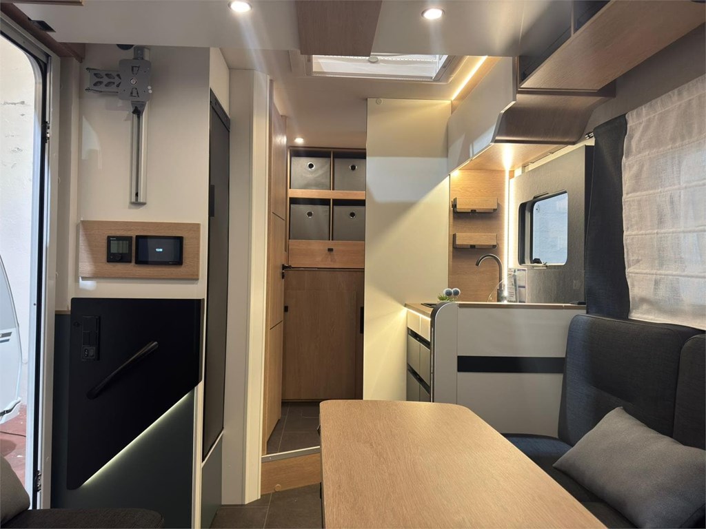 Foto 4 RESERVA YA PILOTE ATLAS A650D 