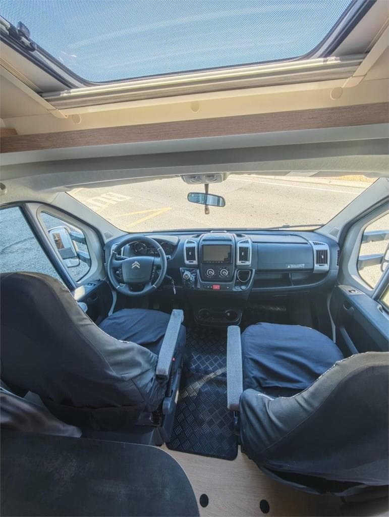 Foto 2 SEMINUEVA JOA CAMP 70Q AÑO 2025 