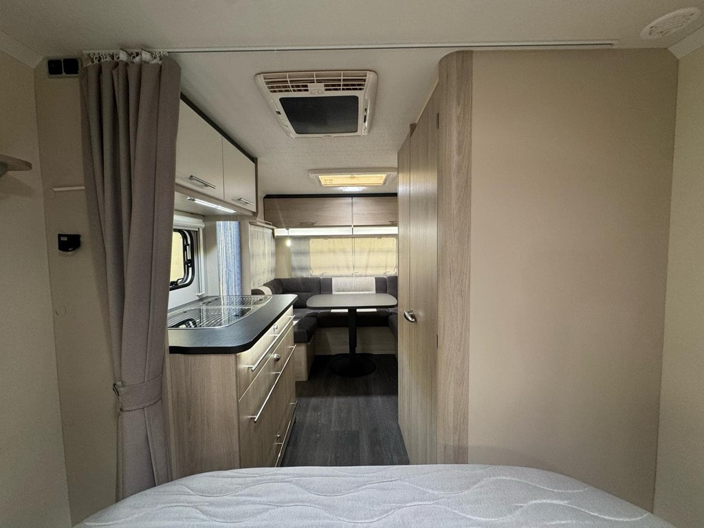 Foto 6 STERCKEMAN STARLETT CONFORT 480CP CAMA ISLA [PROXIMAMENTE] 