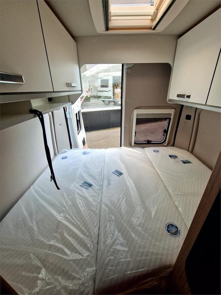 Foto 6 WEINSBERG CARABUS 600 DQ FIRE EDITION SUPER EQUIPADA