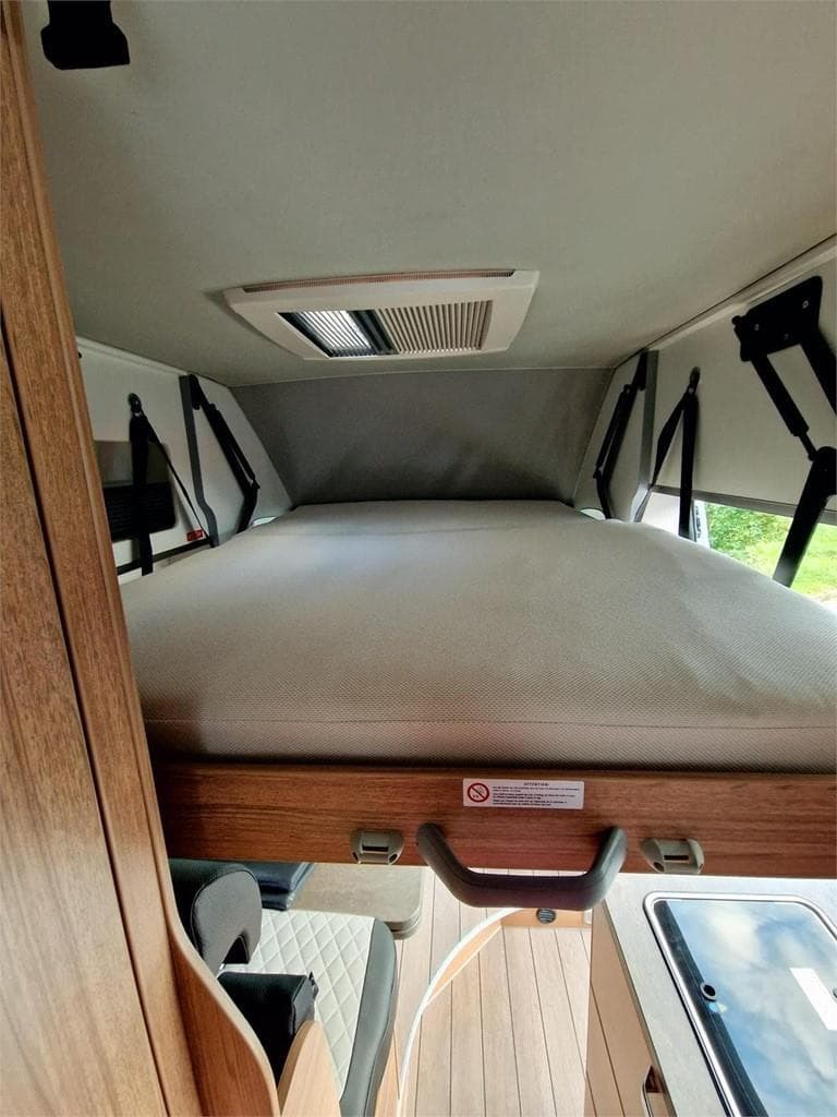 Foto 7 WEINSBERG CARABUS 600 DQ FIRE EDITION SUPER EQUIPADA