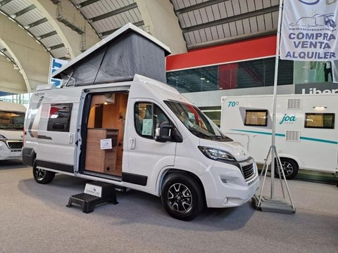 WEINSBERG CARABUS 600 MQ CON TECHO ELEVABLE [VENDIDA]