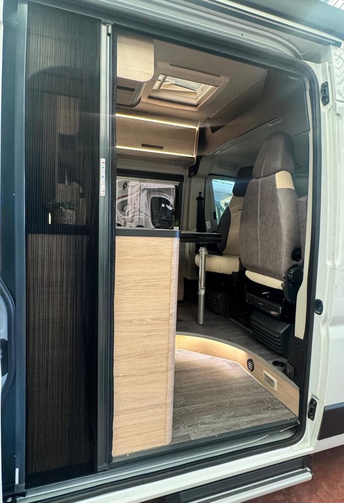 Foto 2 WEINSBERG CARABUS 600MQ EDITION FIRE 2027