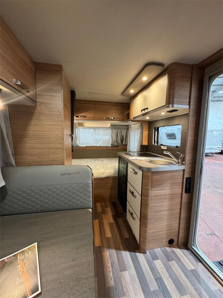 Foto 4 WEINSBERG CARAONE 390 EDITION HOT 2025 [VENDIDA]