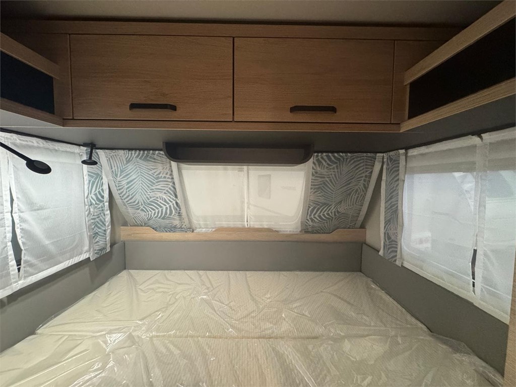 Foto 5 WEINSBERG CARAONE 420QD FRIGORIFICO GRANDE