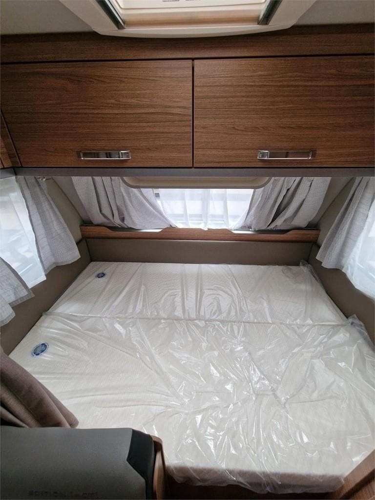 Foto 7 WEINSBERG CARAONE 480 QDK EDICION HOT EN ASTURIAS