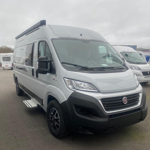 WEINSBERG CARATOUR 600 MQ EDICIÓN ESPECIAL 50 ANIVERSARIO [VENDIDA]